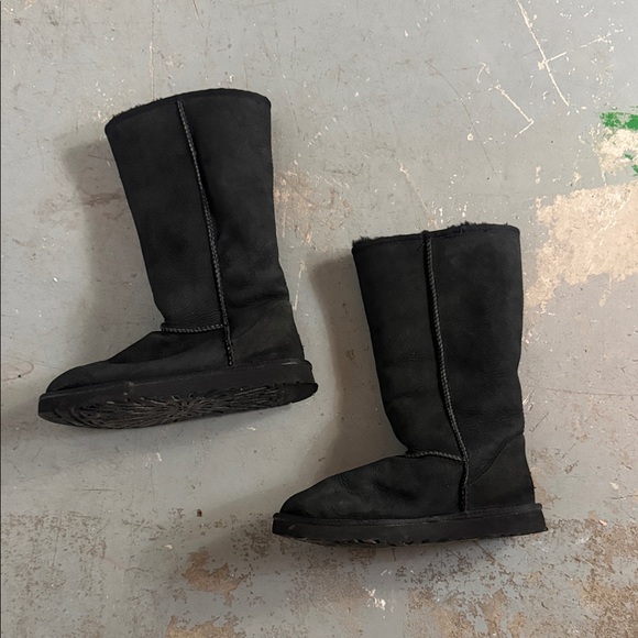 UGG Black Suede Boots, 8 - Picture 3 of 15
